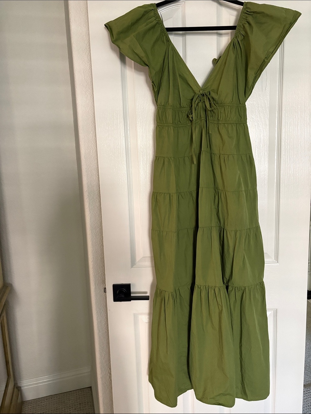 Moon River Olive Green Tiered Midi Dress - Picture 3 of 4